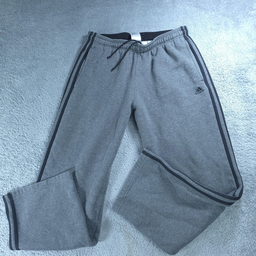 Adidas Sweatpants Mens Medium Gray Essentials Fleece Relaxed Fit Straight Leg